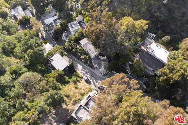 $8,500 | 9807 Portola Drive, Beverly Hills, CA 90210