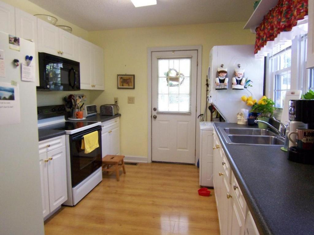 370 Wilbur Dam Road Elizabethton, TN 37643 - Photo 3 of 24 Photo 3
