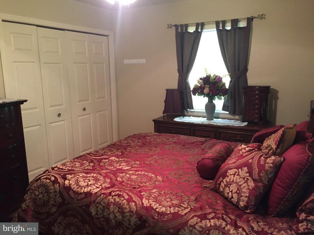 713 Lampeter Road Lancaster, PA 17602 - Photo 14 of 25 Gallery Image 14