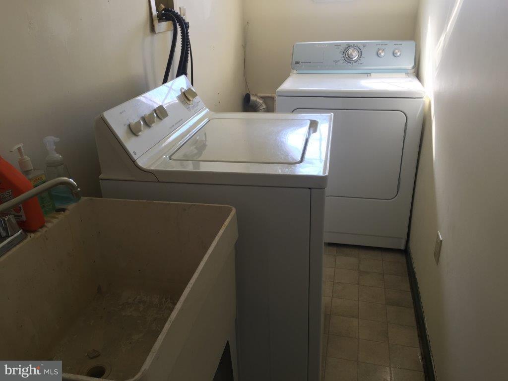 713 Lampeter Road Lancaster, PA 17602 - Photo 24 of 25 Gallery Image 24