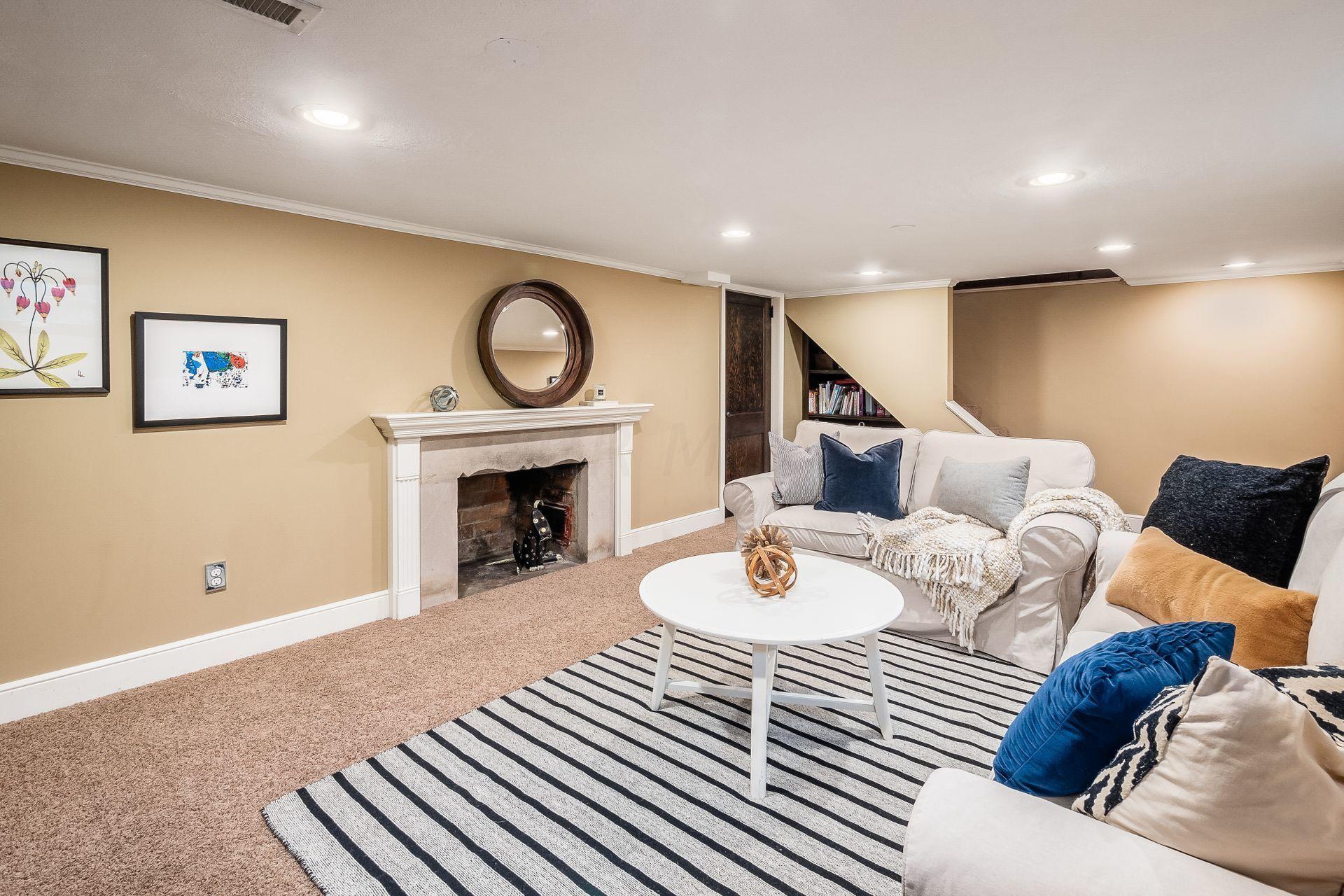 1751 Barrington Road Upper Arlington, OH 43221 - Photo 37 of 53