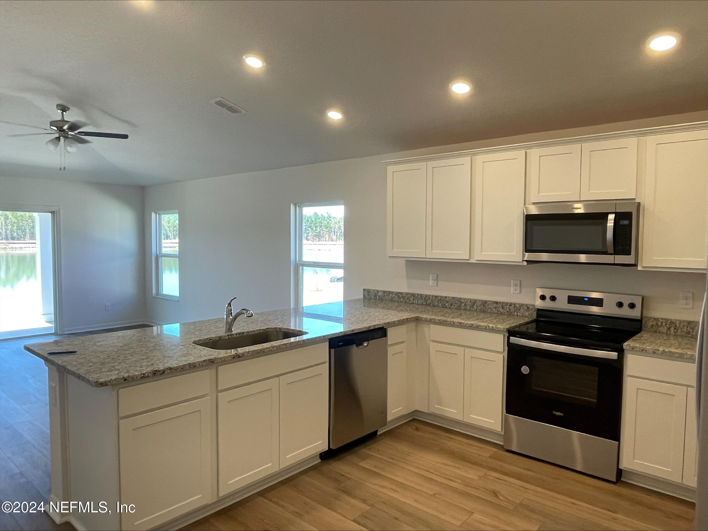 6863 Myrtle Oak Road Jacksonville, FL 32219 - Photo 5 of 11 kitchen 1