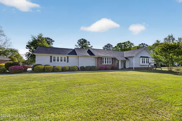 $315,000 | 207 Eleanor Street, Greenville, NC 27858