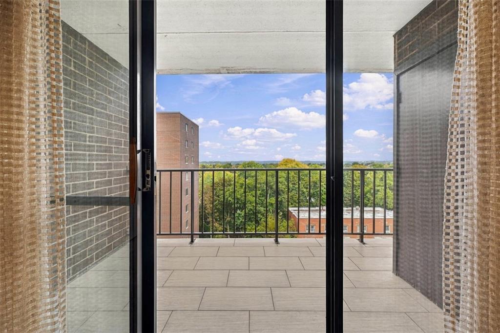 5600 Munhall Road, Unit 803 Pittsburgh, PA 15217 - Photo 9 of 34 Gallery Image 9