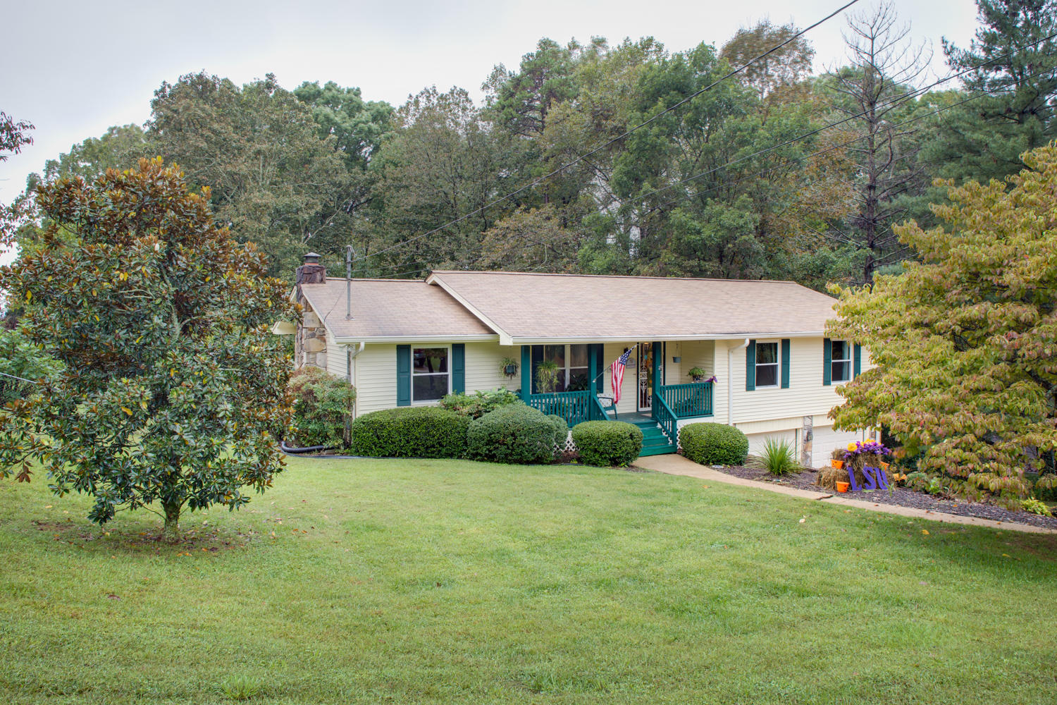 8016 Birch Drive Chattanooga, TN 37421 - Photo 1 of 23 8016Birch_20151002_0113Enfuse