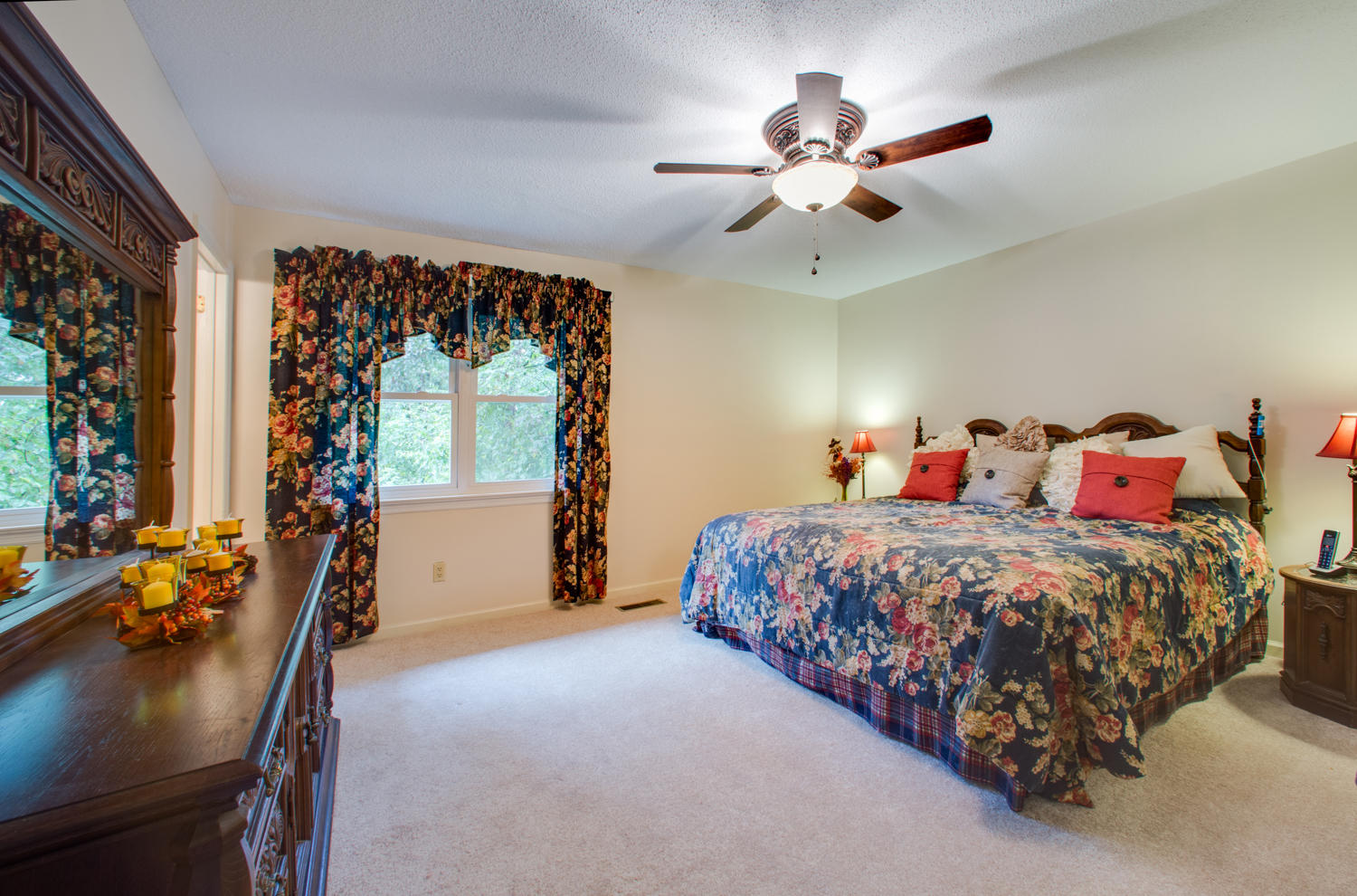 8016 Birch Drive Chattanooga, TN 37421 - Photo 12 of 23 8016Birch_20151002_0011Enfuse