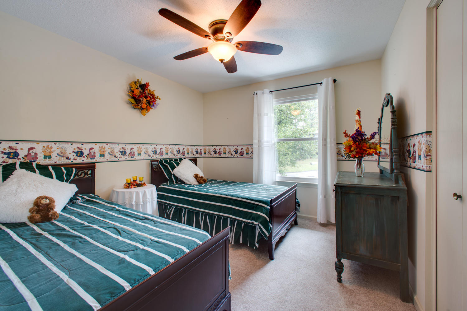 8016 Birch Drive Chattanooga, TN 37421 - Photo 17 of 23 8016Birch_20151002_0001Enfuse
