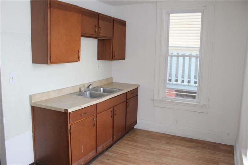 577 Linden Way Donora, PA 15033 - Photo 4 of 8 Sunny kitchen