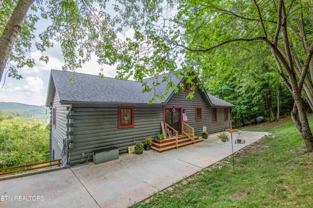 $765,000 | 699 Lakeview Drive, Sharps Chapel, TN 37866