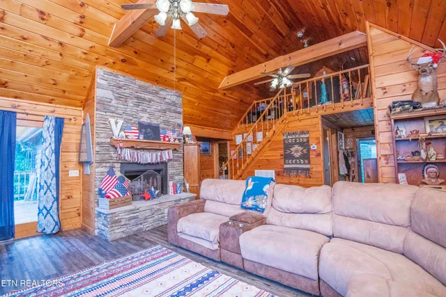 $765,000 | 699 Lakeview Drive, Sharps Chapel, TN 37866