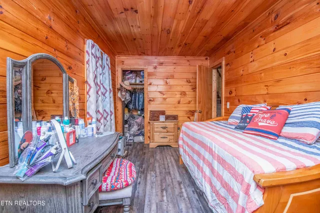 $765,000 | 699 Lakeview Drive, Sharps Chapel, TN 37866