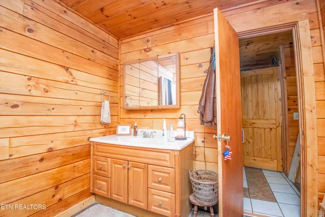 $765,000 | 699 Lakeview Drive, Sharps Chapel, TN 37866