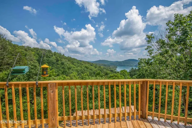 $765,000 | 699 Lakeview Drive, Sharps Chapel, TN 37866