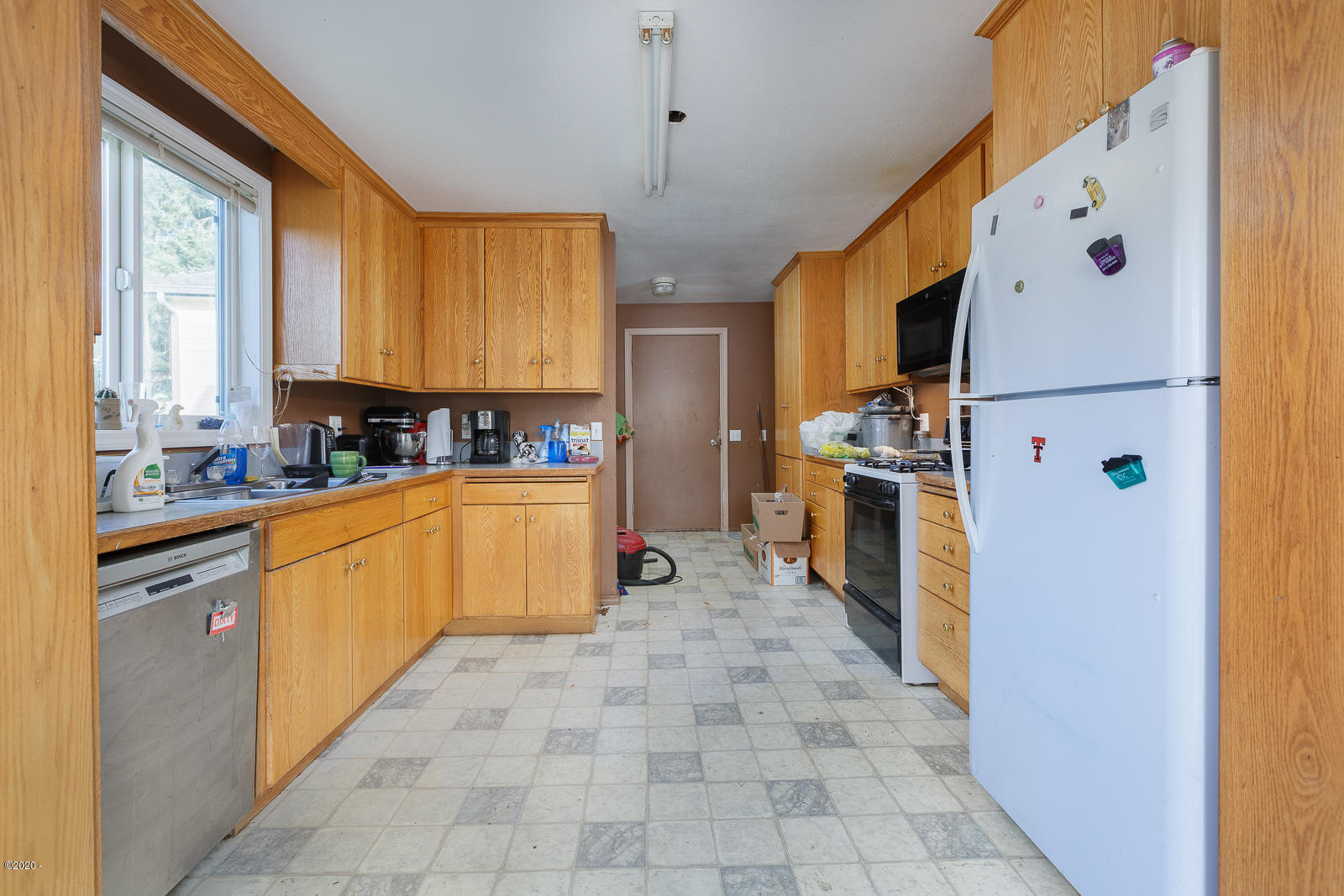 1293 North North Bank Road Otis, OR 97368 - Photo 6 of 32 1293 N North Bank Rd