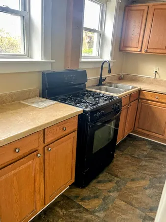 $250,000 | 439 West Columbia Avenue, Battle Creek, MI 49015