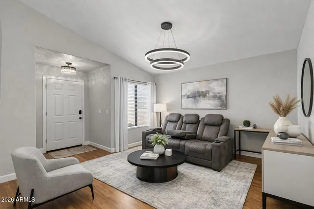 $445,000 | 2105 East Robin Lane, Phoenix, AZ 85024