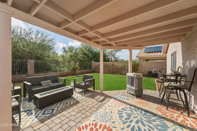 $450,000 | 2105 East Robin Lane, Phoenix, AZ 85024