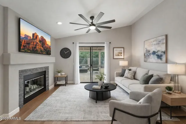 $445,000 | 2105 East Robin Lane, Phoenix, AZ 85024