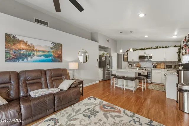 $450,000 | 2105 East Robin Lane, Phoenix, AZ 85024