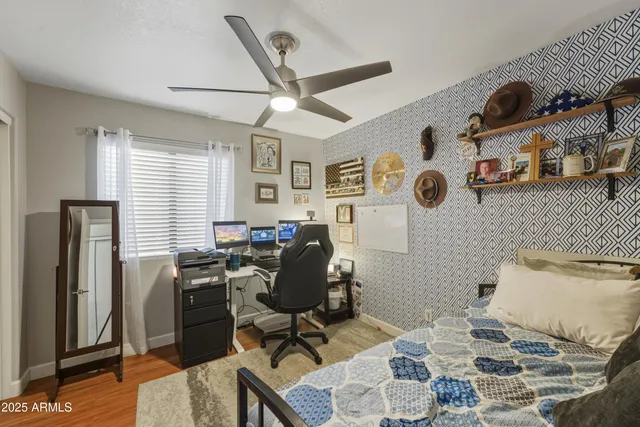 $450,000 | 2105 East Robin Lane, Phoenix, AZ 85024