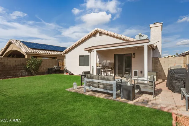 $450,000 | 2105 East Robin Lane, Phoenix, AZ 85024