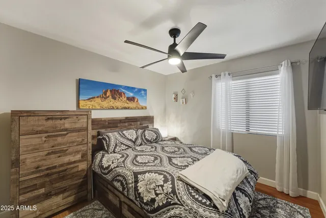 $450,000 | 2105 East Robin Lane, Phoenix, AZ 85024