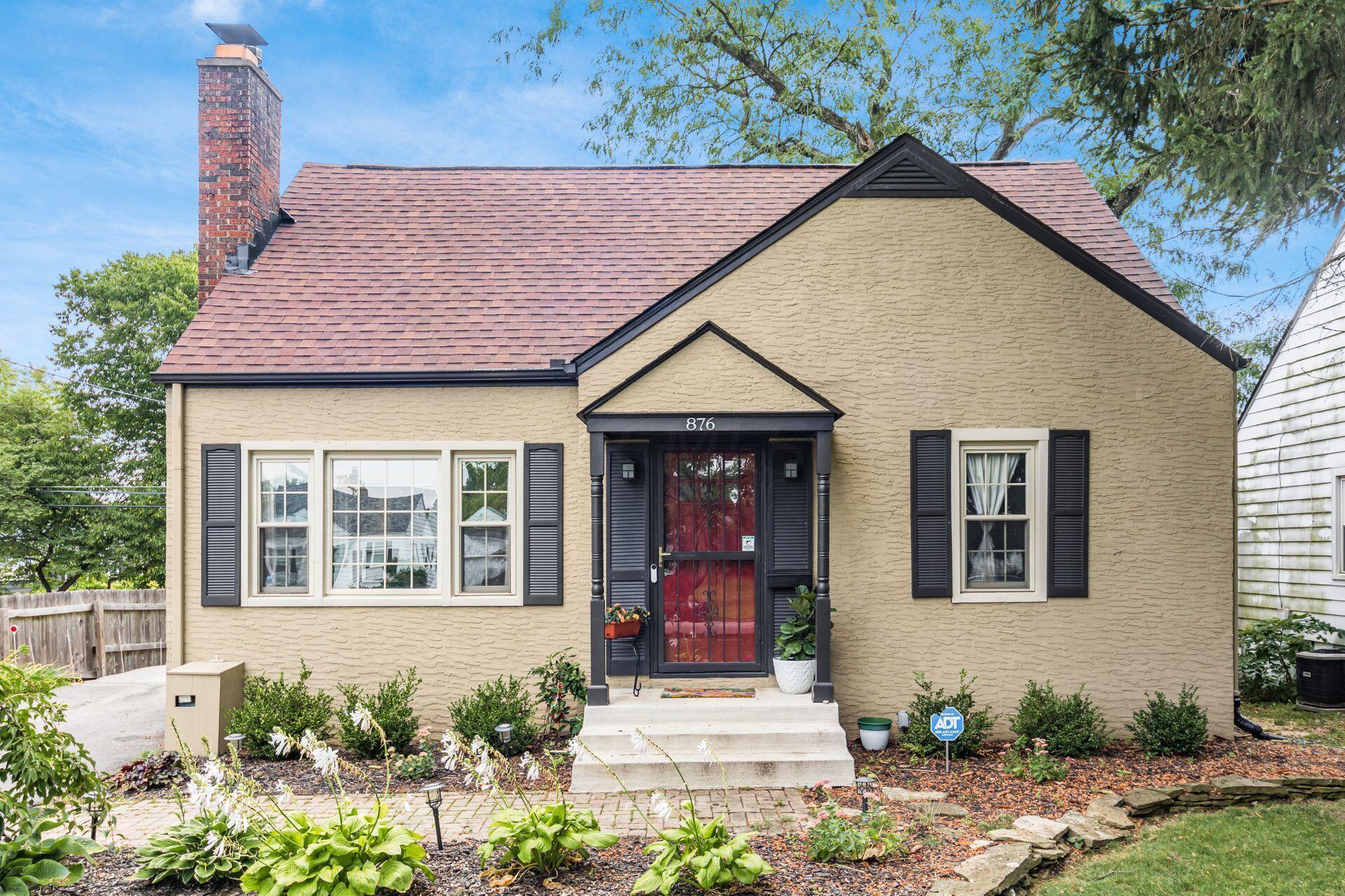 876 South Chesterfield Road Columbus, OH 43209 - Photo 2 of 43 002_a_Y S Chesterfield Rd-098