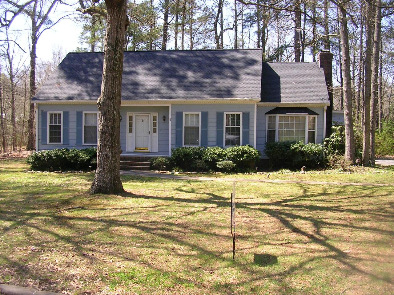7 Jefferson Drive Rome, GA 30165 - Photo 1 of 1 a view of a house with a swimming pool