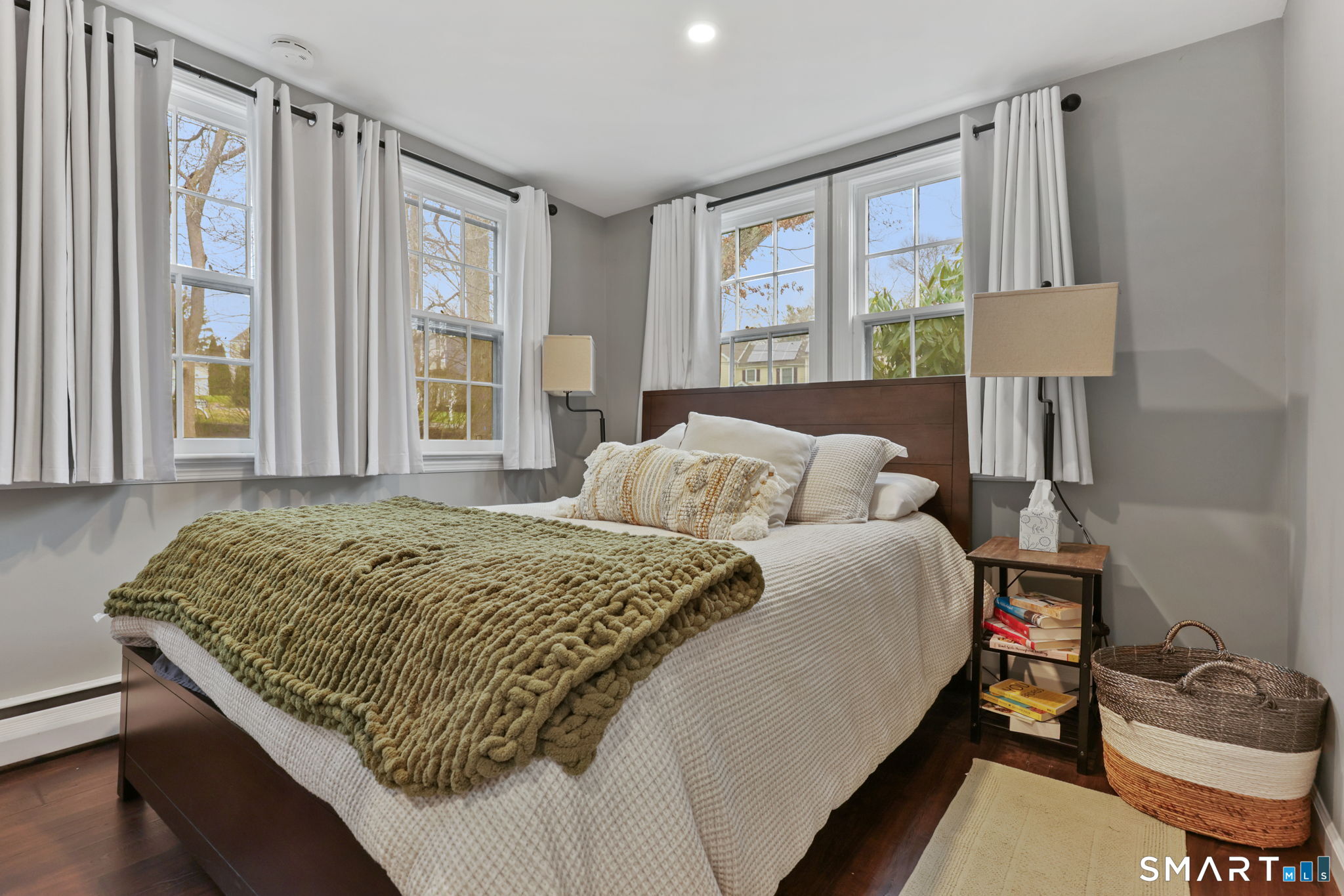 154 Knox Road Stamford, CT 06907 - Photo 13 of 30