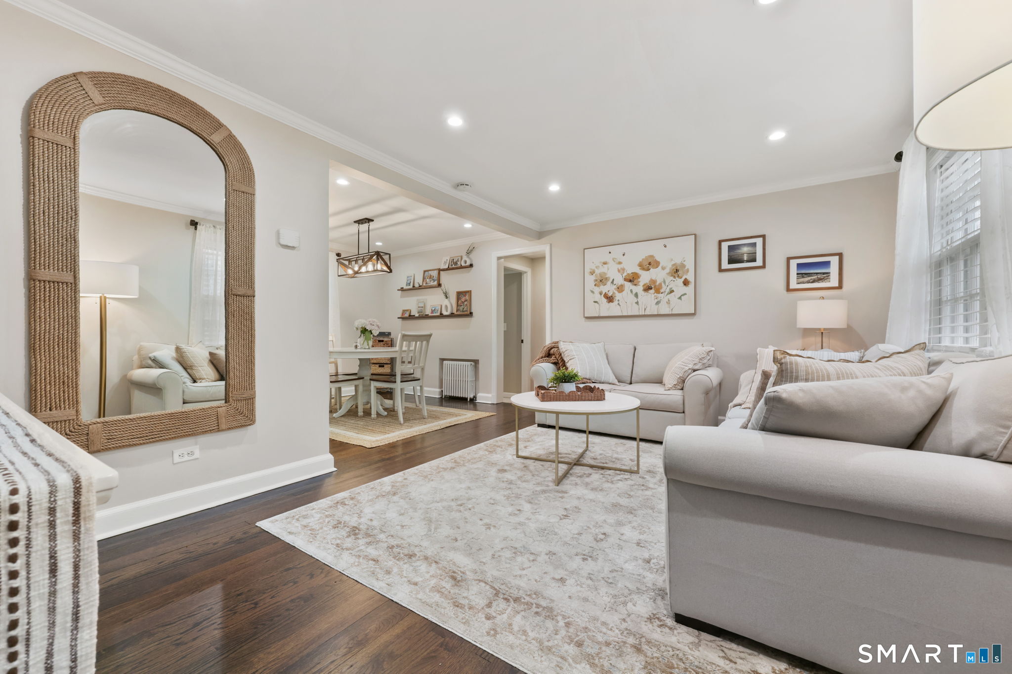 154 Knox Road Stamford, CT 06907 - Photo 3 of 30