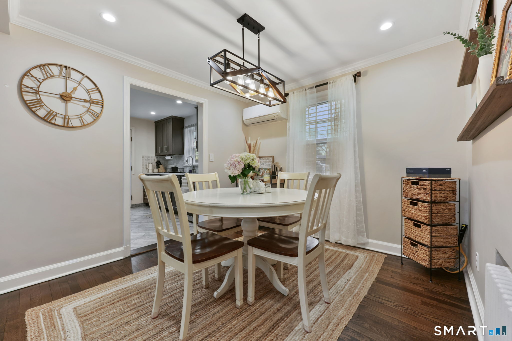 154 Knox Road Stamford, CT 06907 - Photo 7 of 30