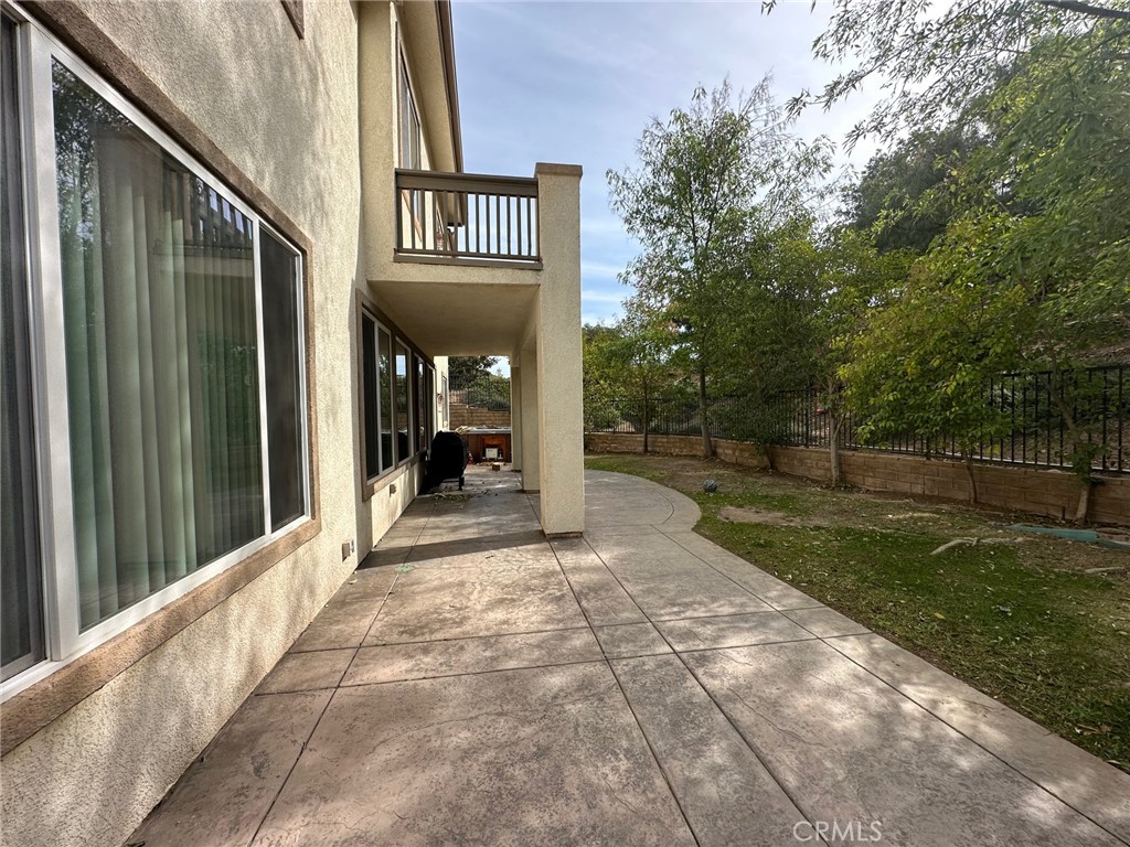 5588 California Oak Street Simi Valley, CA 93063 - Photo 37 of 38 a view of a house with a porch