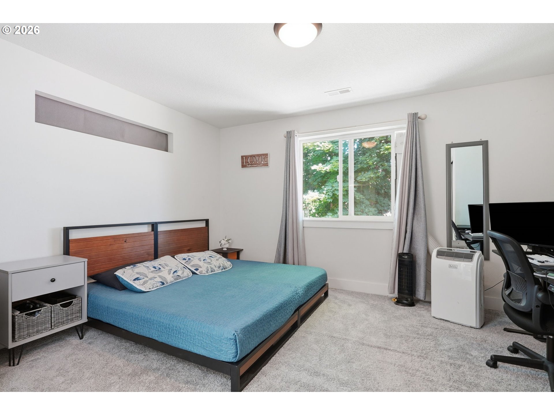 10045 Southeast Clinton Street Portland, OR 97266 - Photo 13 of 28