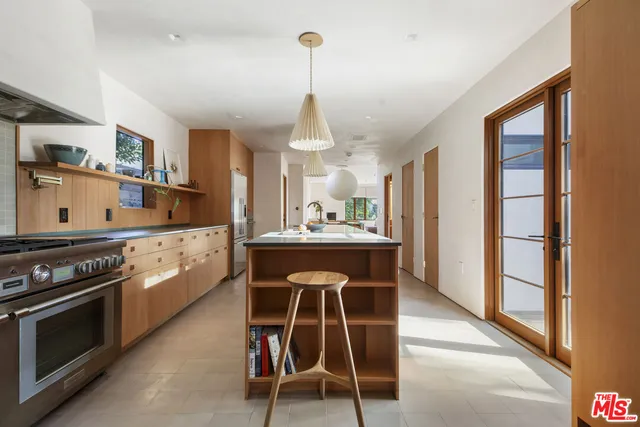 $14,500 | 1939 Lake Shore Avenue, Los Angeles, CA 90039