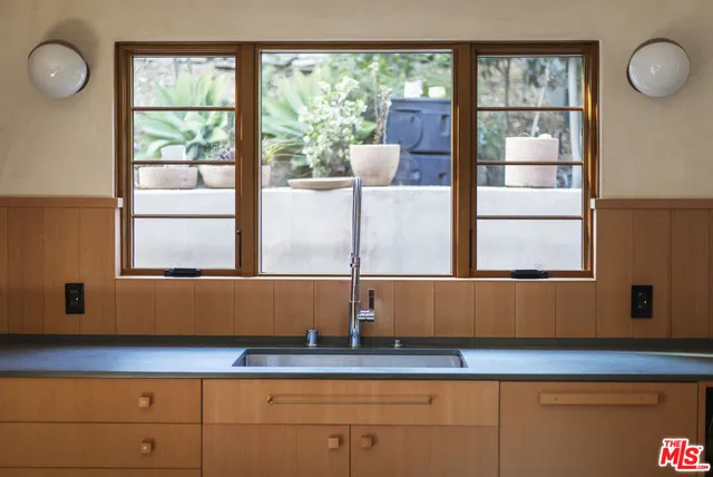 $14,500 | 1939 Lake Shore Avenue, Los Angeles, CA 90039