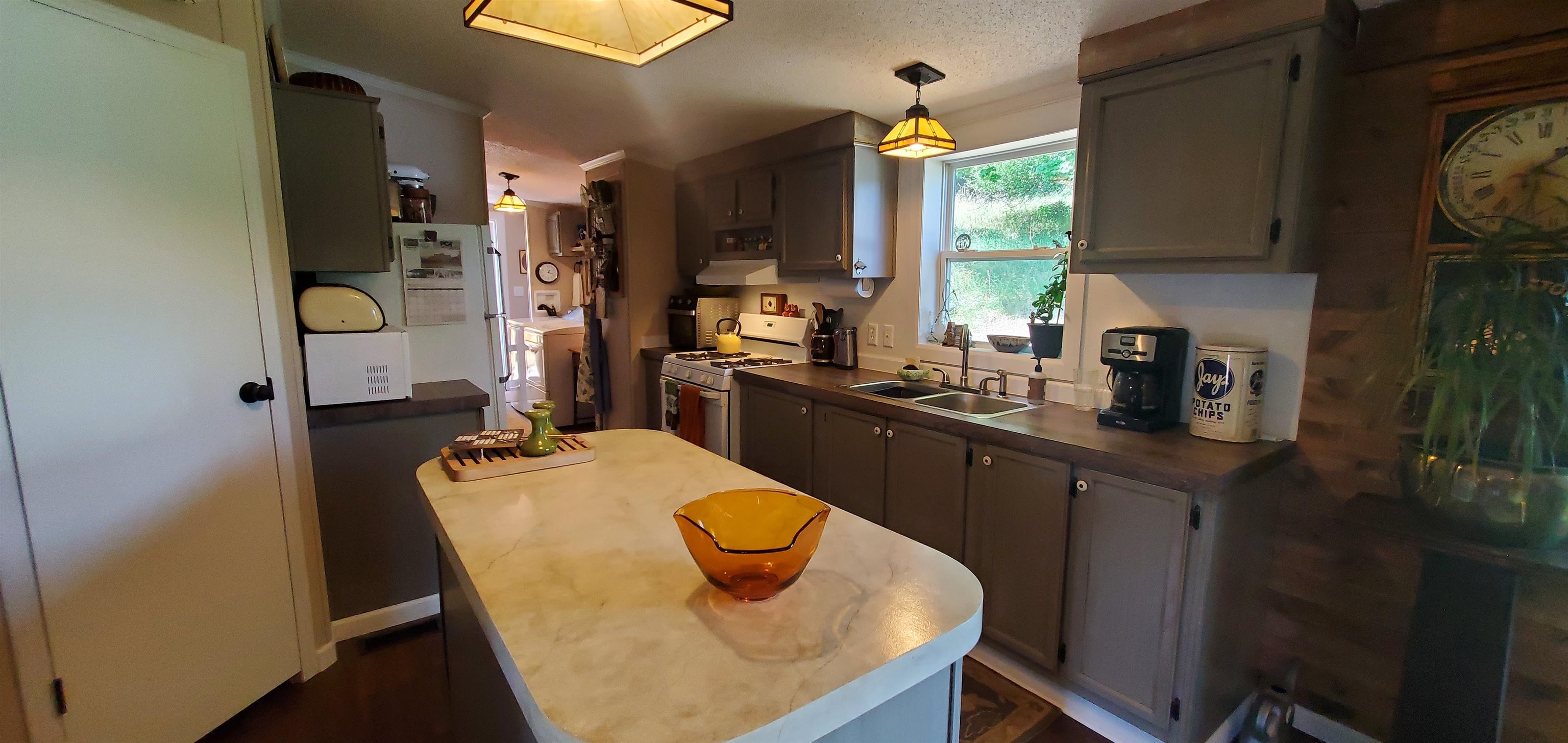 11510 West 16 Road Mesick, MI 49668 - Photo 13 of 34 1904201-12.JPG