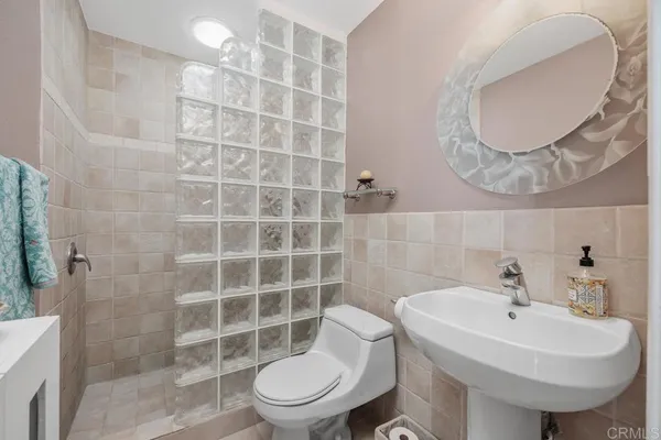 $1,150,000 | 1081 Woodlake Drive, Cardiff-by-the-Sea, CA 92007