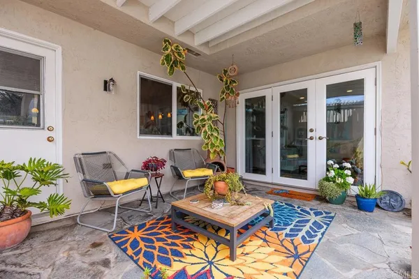 $1,150,000 | 1081 Woodlake Drive, Cardiff-by-the-Sea, CA 92007