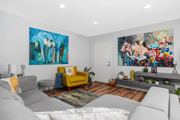 $1,150,000 | 1081 Woodlake Drive, Cardiff-by-the-Sea, CA 92007