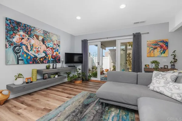 $1,150,000 | 1081 Woodlake Drive, Cardiff-by-the-Sea, CA 92007