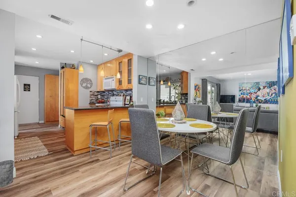 $1,150,000 | 1081 Woodlake Drive, Cardiff-by-the-Sea, CA 92007