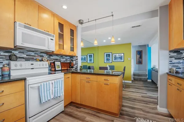 $1,150,000 | 1081 Woodlake Drive, Cardiff-by-the-Sea, CA 92007