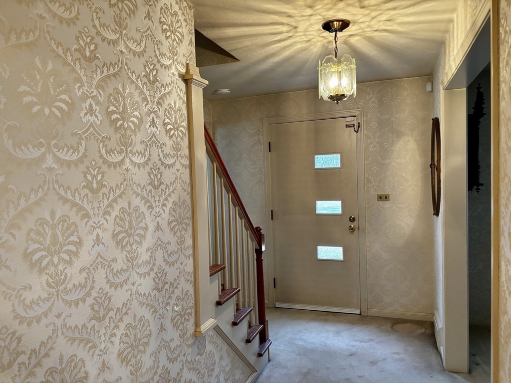 19 Dorwin Drive West Springfield, MA 01089 - Photo 21 of 41