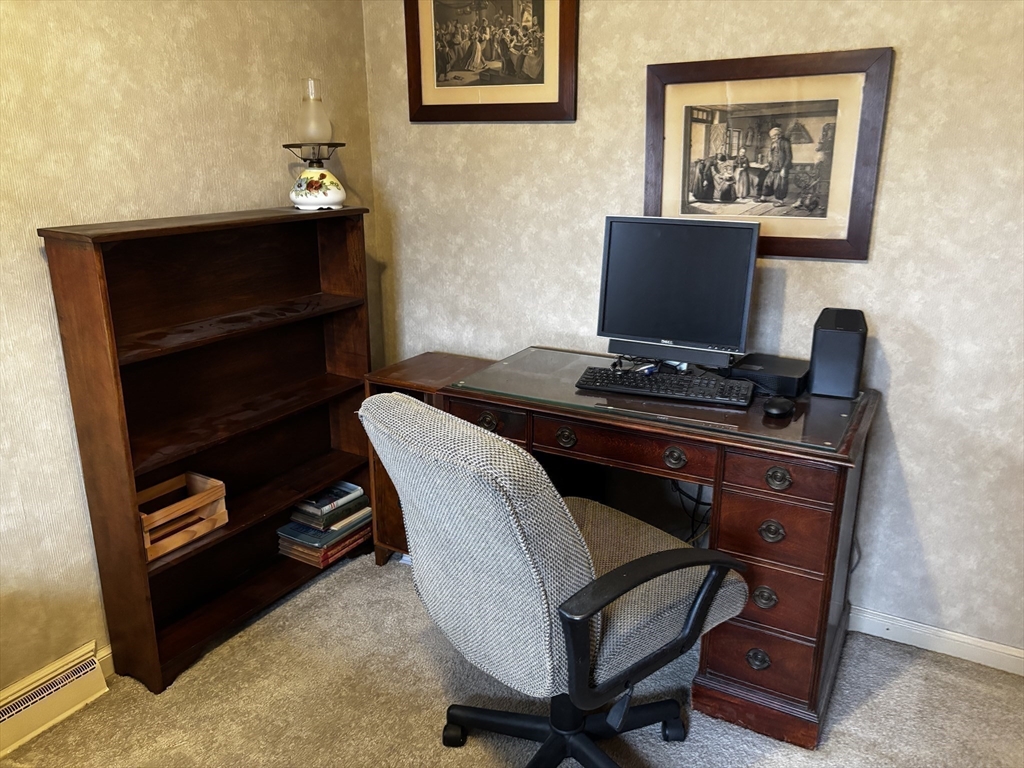 19 Dorwin Drive West Springfield, MA 01089 - Photo 28 of 41