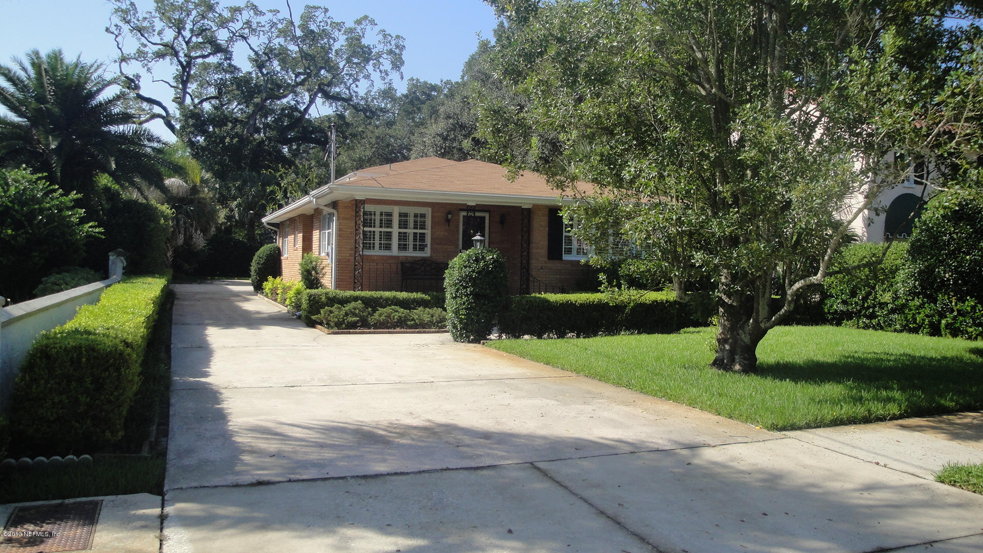 944 Sorrento Road Jacksonville, FL 32207 - Photo 1 of 21 House Front