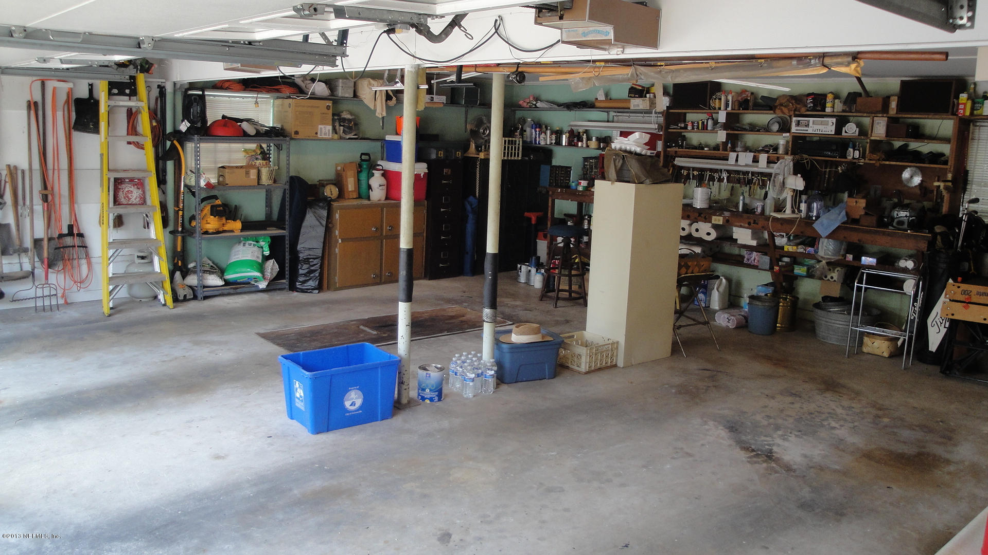 944 Sorrento Road Jacksonville, FL 32207 - Photo 19 of 21 Garage3
