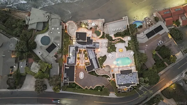 $108,000,000 | 1900 Spindrift Drive, La Jolla, CA 92037
