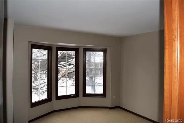 36798 Chesapeake Road Farmington Hills, MI 48335 - Photo 27 of 32