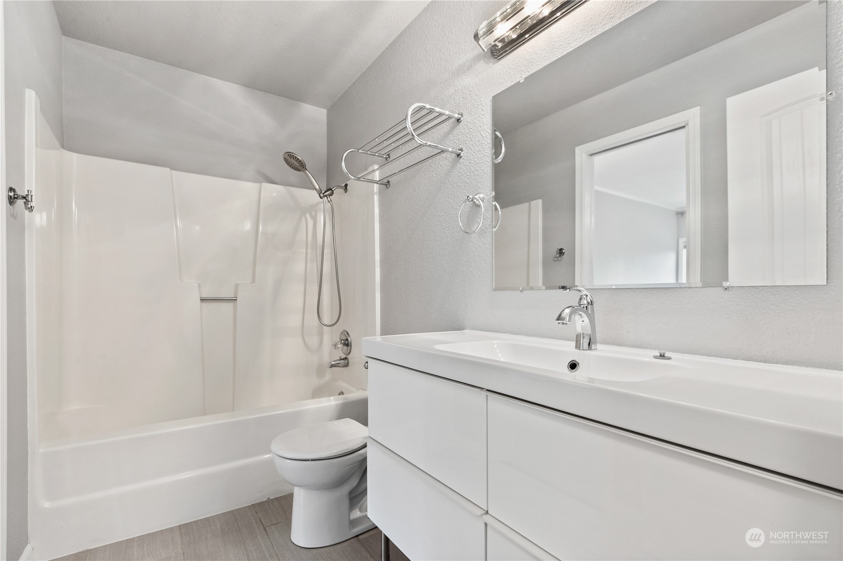 10326 Northeast 185th Street, Unit C Bothell, WA 98011 - Photo 26 of 30 Gallery Image 26