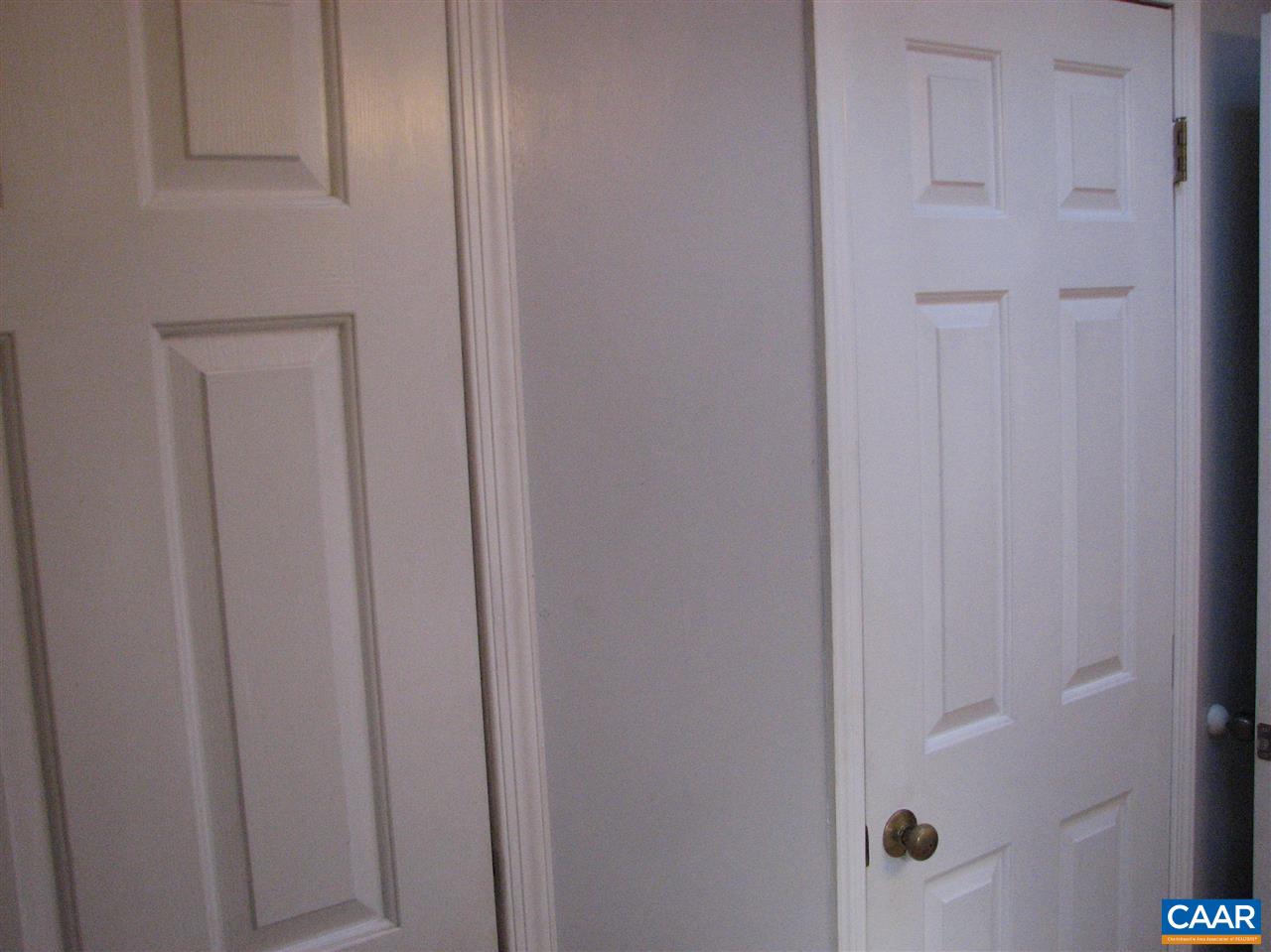 4247 Rising Sun Road Palmyra, VA 22963 - Photo 13 of 31 a bathroom with a shower